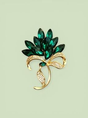 Emerald Green Crystal Ribbon Brooch in Gold Tone